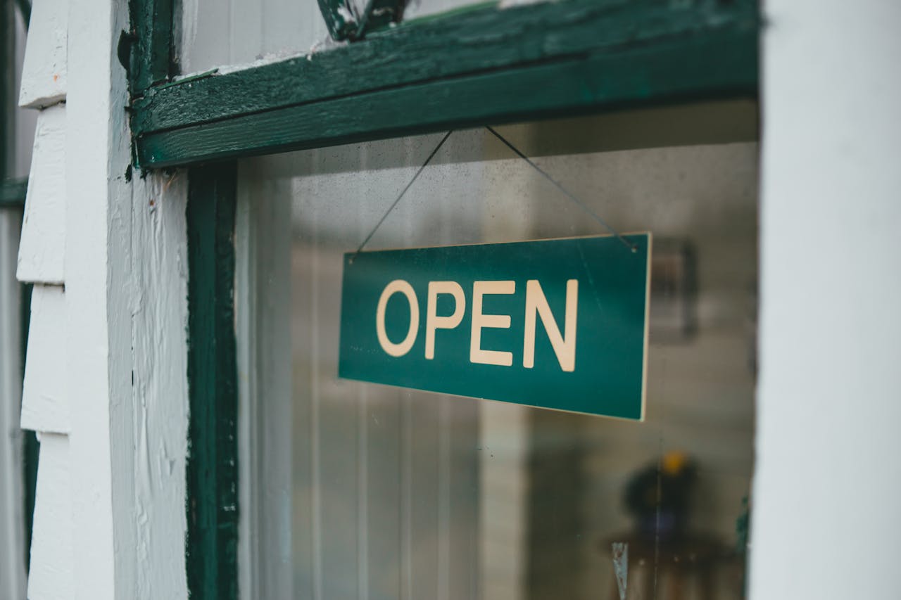store-opening store-opening