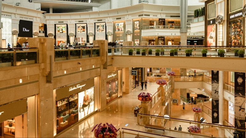 Retail Real Estate Rebounds in Q4 2025 as Absorption Turns Positive and Rents Edge Higher